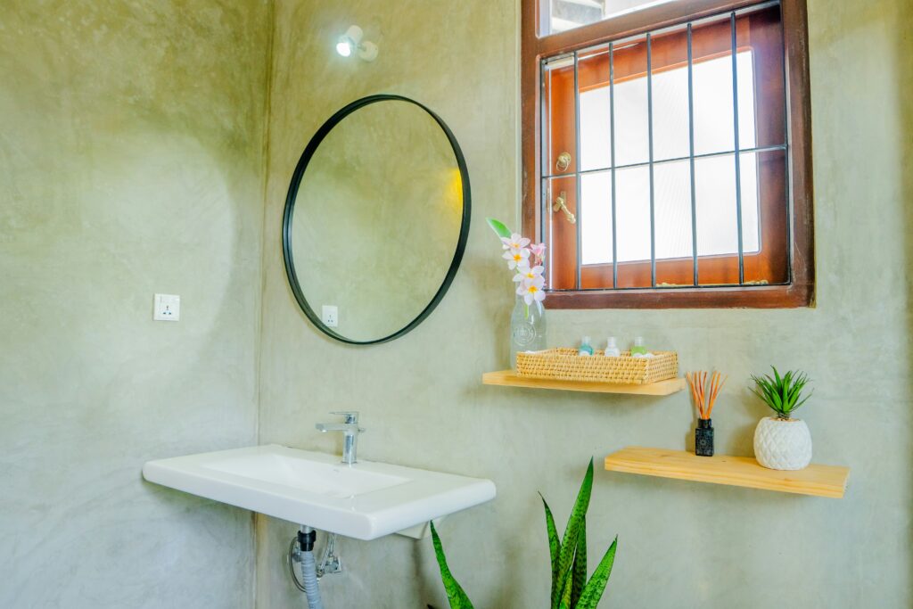 Étagères murales flottantes salle de bain rangement vertical