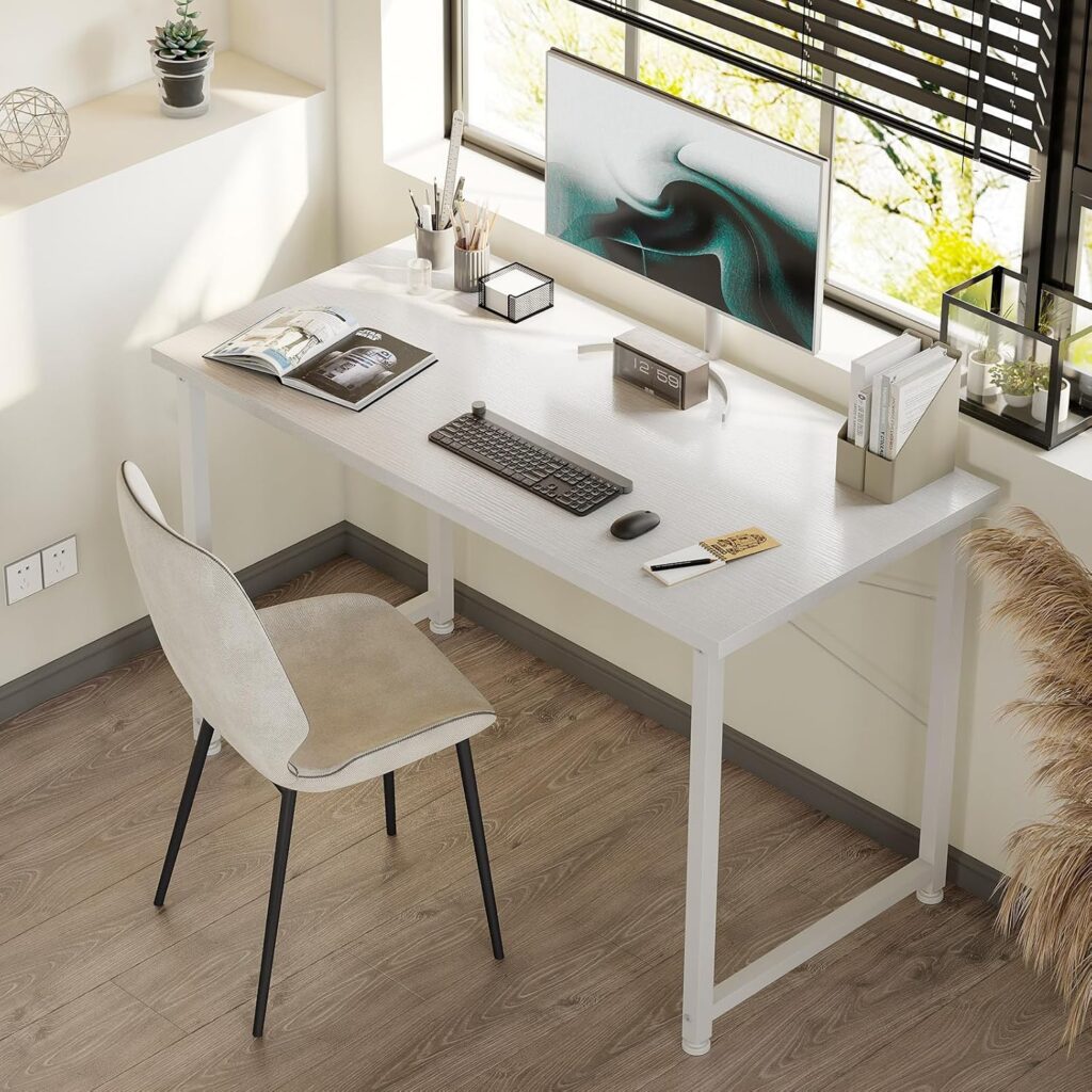 coin bureau dans le salon télétravail discret stylé petit espace